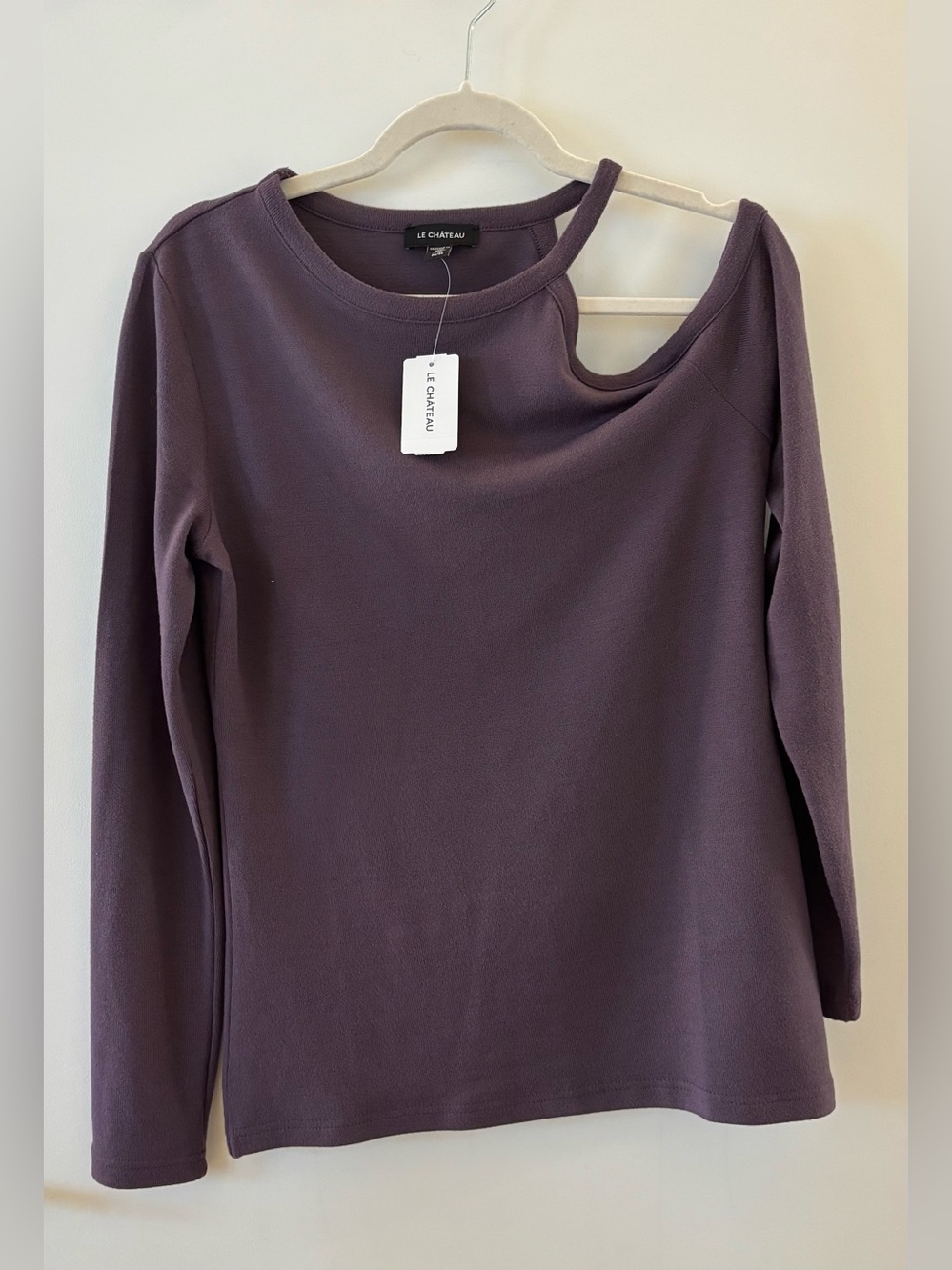Le Château Amethyst Asymmetric Cutout Top M